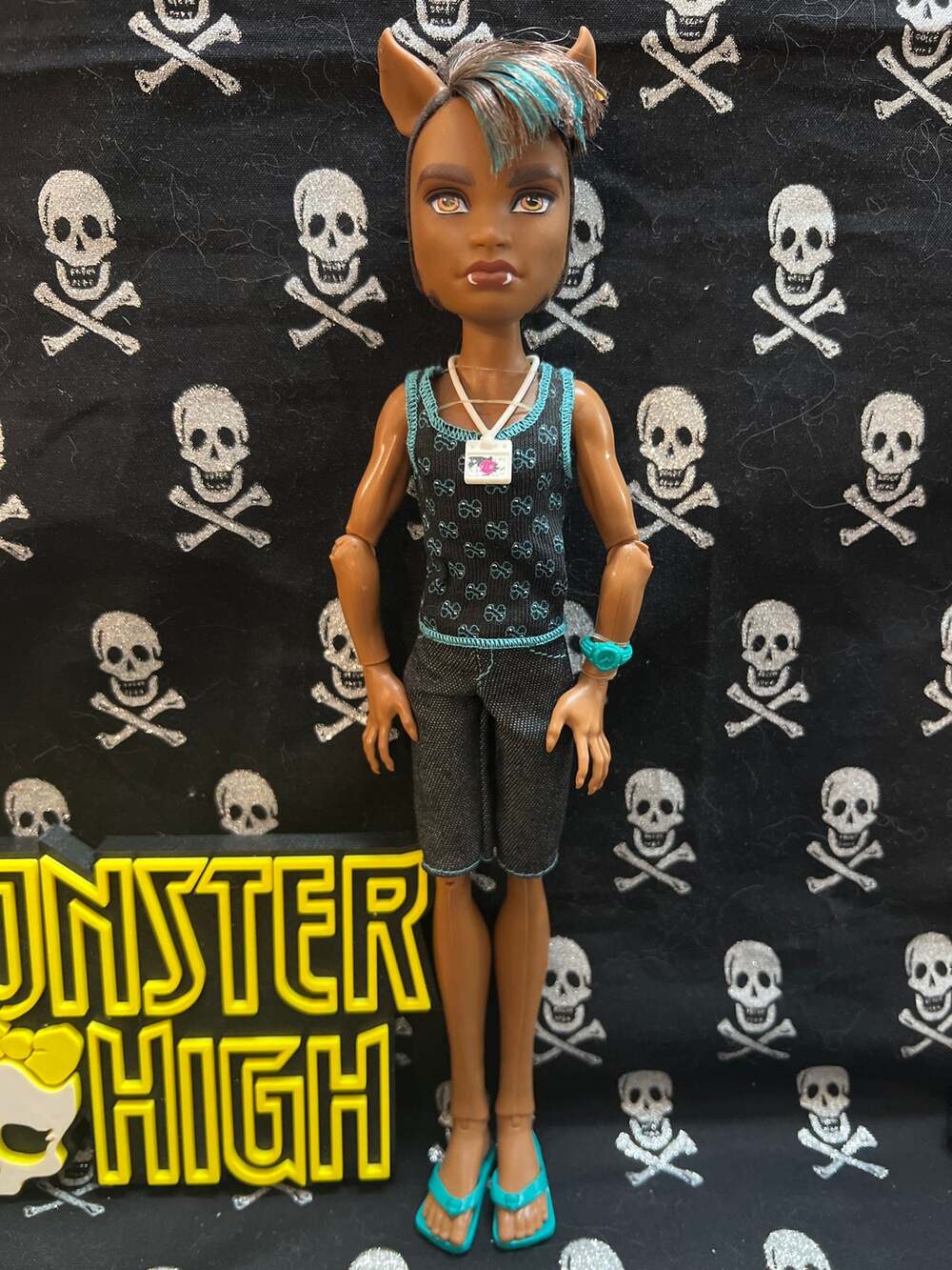 Monster High Clawd Music Festival only missing Glasses